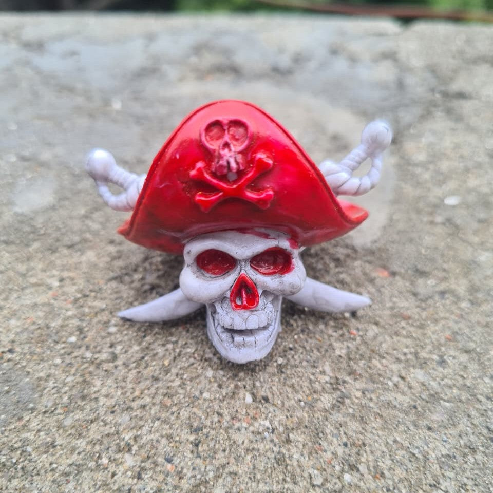 Pirate Skull Keychain ☠️🏴‍☠️ | Captain Skull | Premium Collectible Keychain
