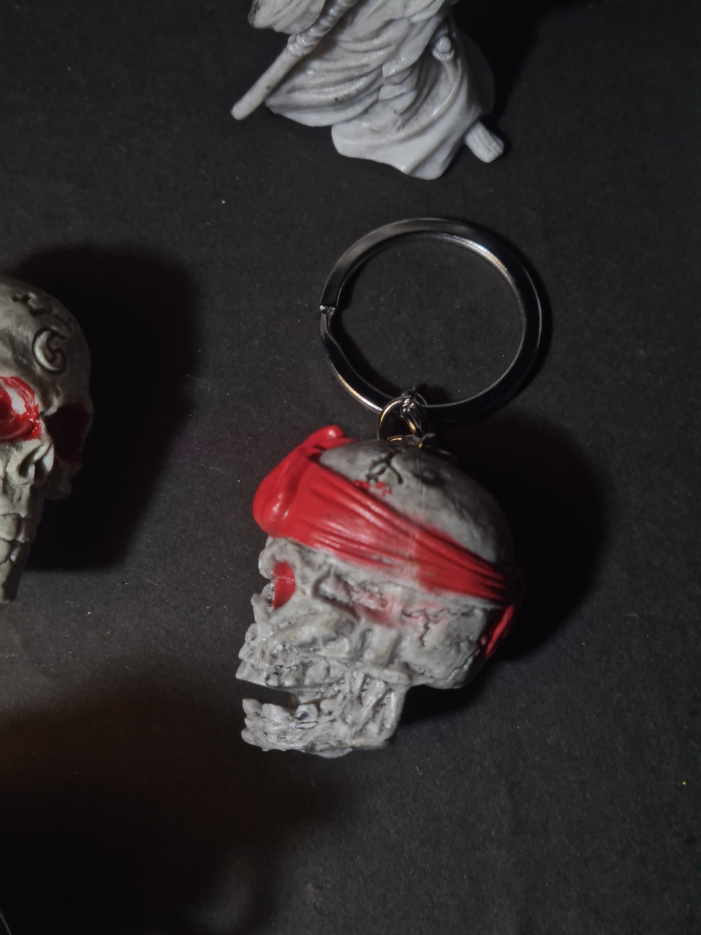 Outlaw Skull Keychain 💀🔥 | Red Bandana Skull | Premium Keychain