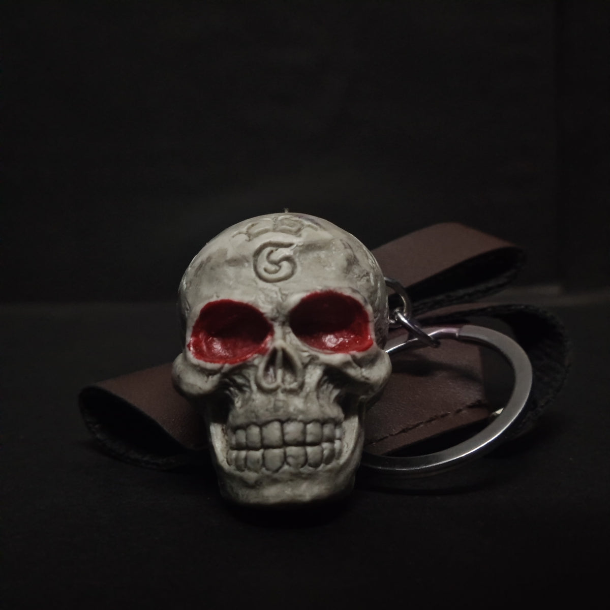 Outlaw Skull Keychain 💀 | Red-Eyed Gothic Skull | Premium Keychain
