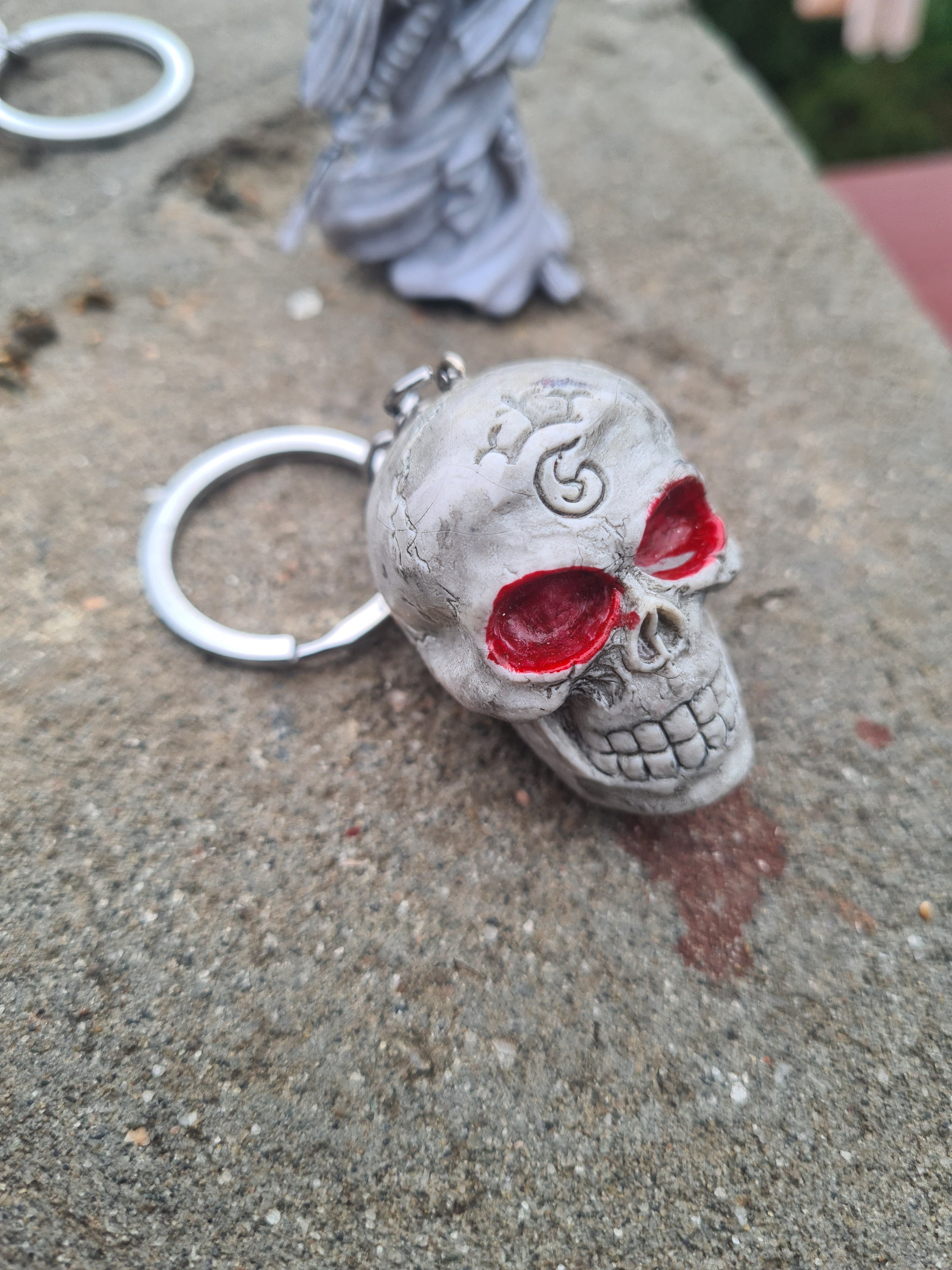 Outlaw Skull Keychain 💀 | Red-Eyed Gothic Skull | Premium Keychain