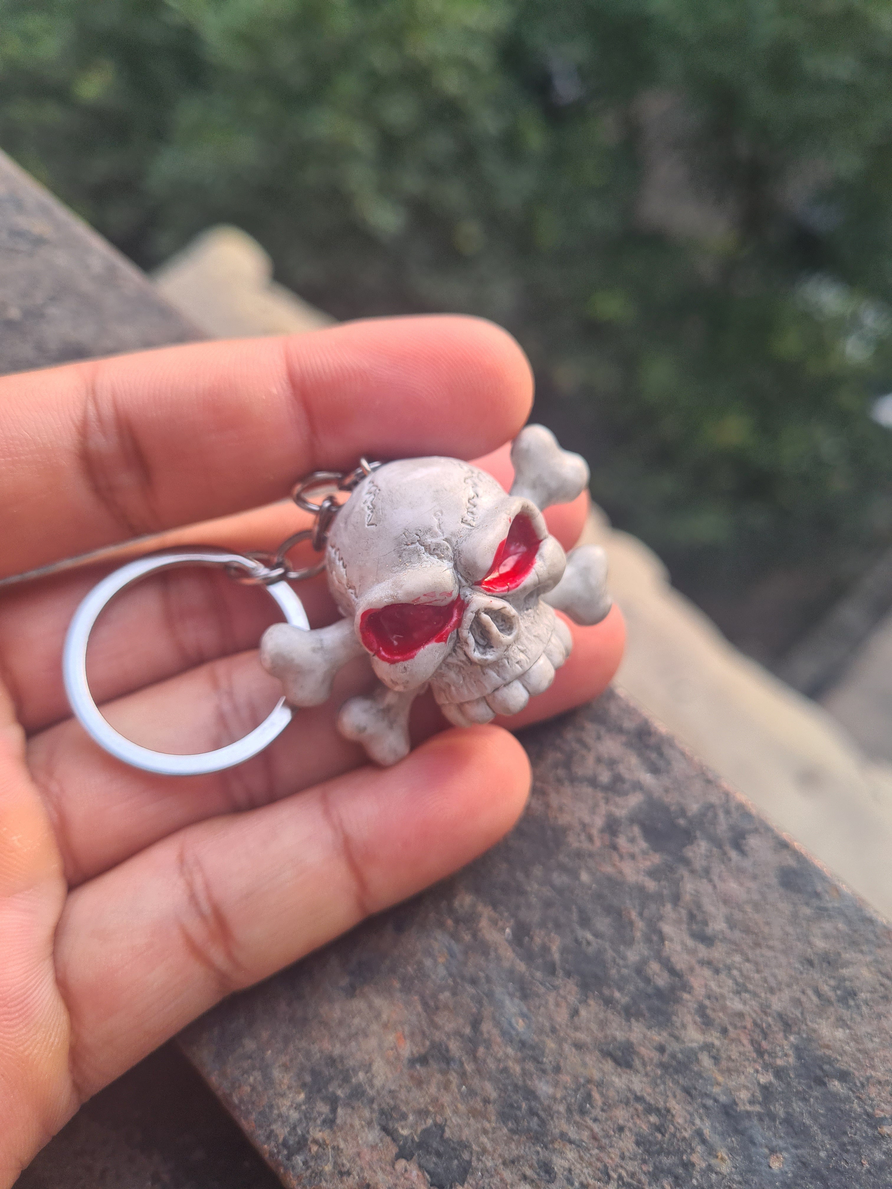 Jolly Rogue Skull Keychain ☠️ | Red-Eyed Crossbones | Premium Gothic Keychain