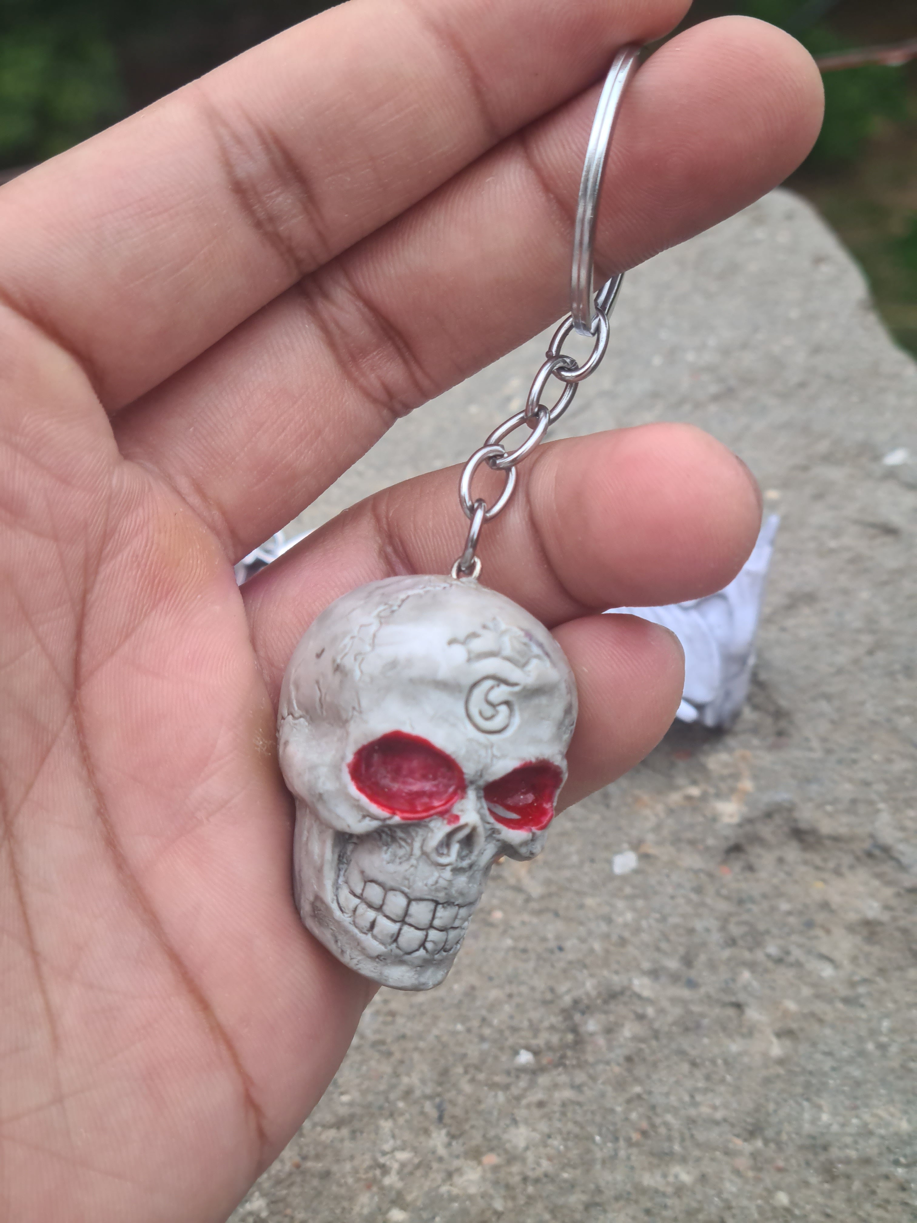 Outlaw Skull Keychain 💀 | Red-Eyed Gothic Skull | Premium Keychain