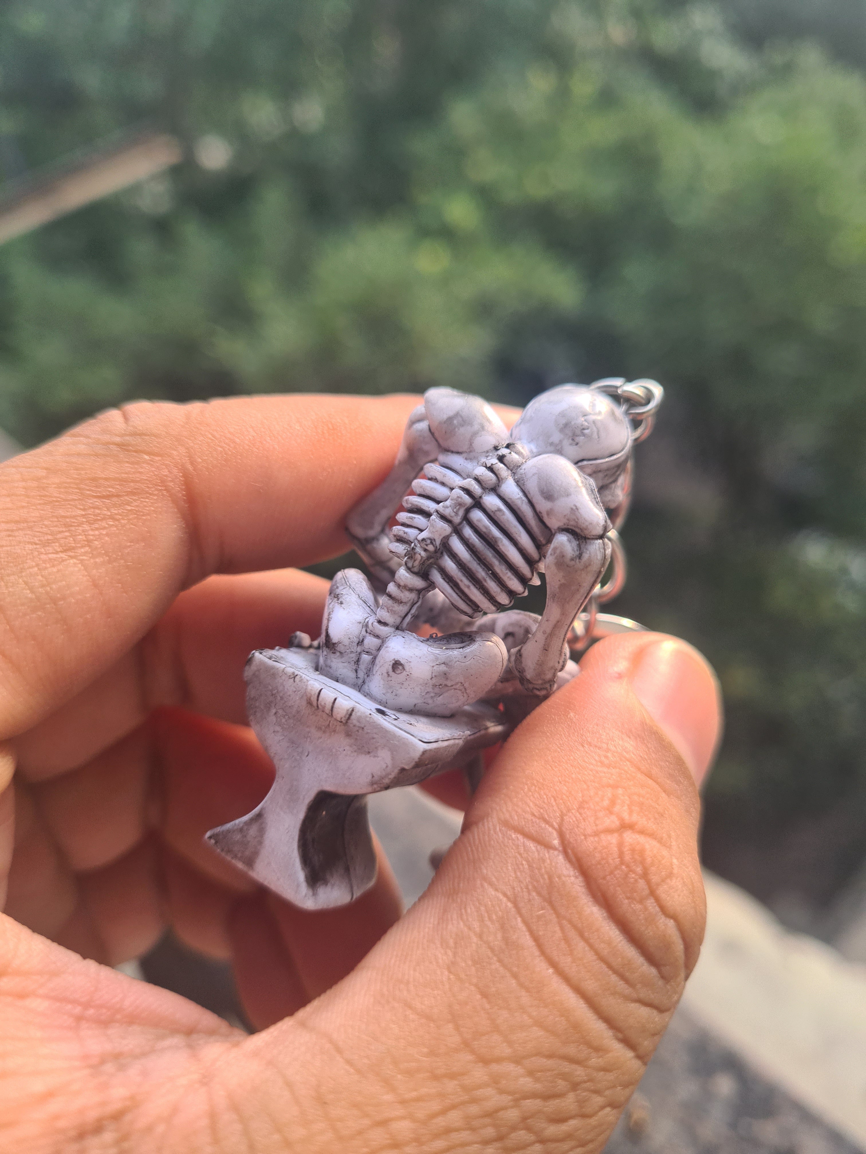 No F*cks Given Skeleton Keychain 💀🚬 | Toilet Skeleton | Funny Gothic Collectible
